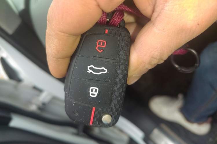 Used Audi Q3 2016 35 TFSI Style Edition Vehicle Key