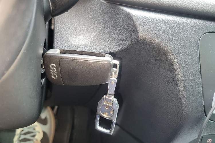 Used Audi Q3 2016 30 TFSI Collector's Edition Comfort Model Vehicle Key