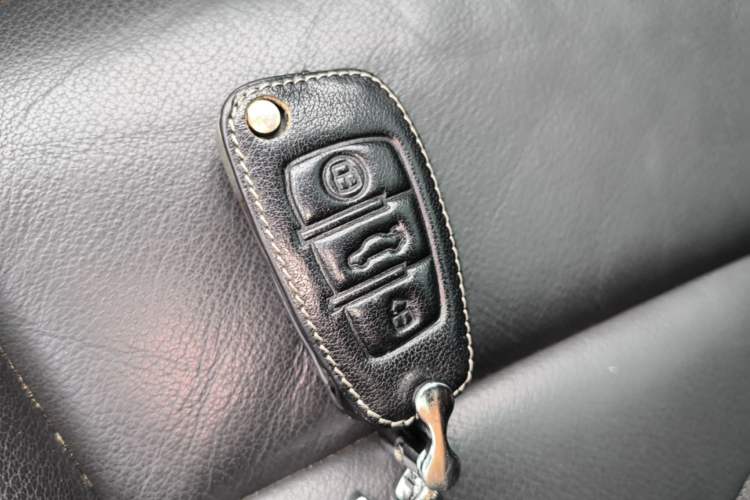 Used Audi Q3 2016 35 TFSI quattro all-wheel-drive style model Vehicle Key