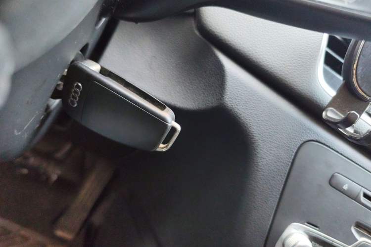 Used Audi Q3 2016 30 TFSI Collector's Edition Intelligent Model Vehicle Key