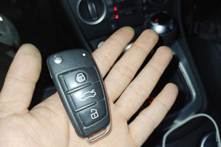 Used Audi Q3 2016 30 TFSI Fashion Model Vehicle Key