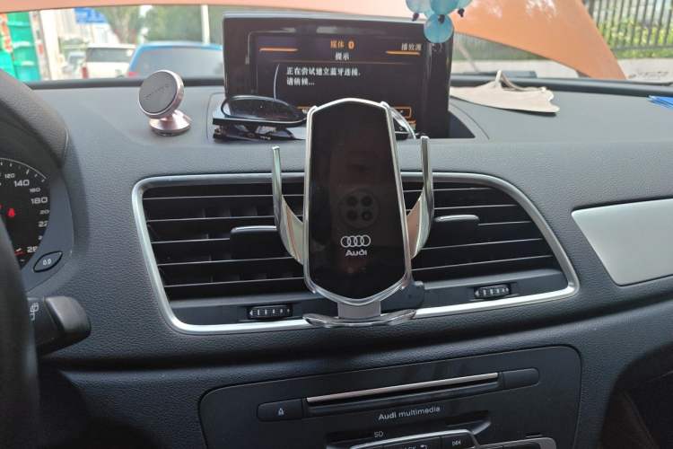 Used Audi Q3 2016 30 TFSI Fashion Model Audio And AC Panel