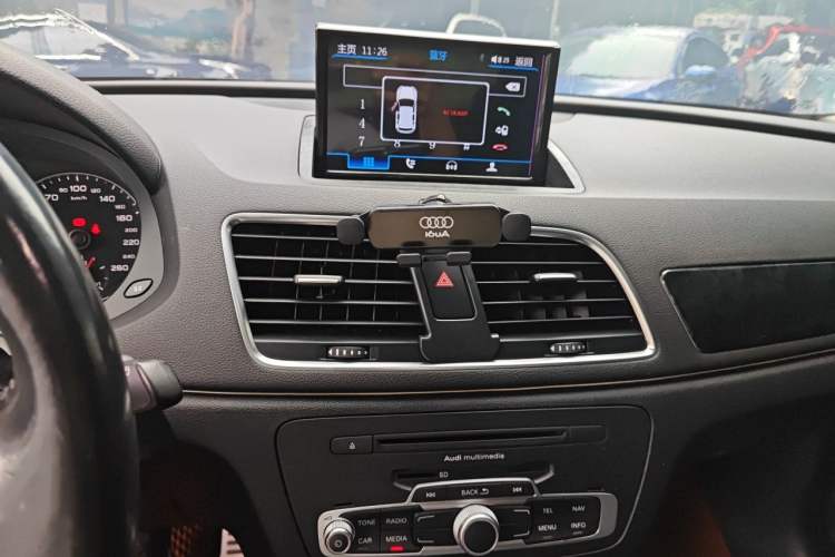 Used Audi Q3 2016 30 TFSI Collector's Edition Intelligent Model Audio And AC Panel