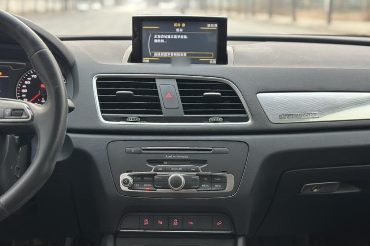Used Audi Q3 2016 35 TFSI quattro all-wheel-drive style model Audio And AC Panel
