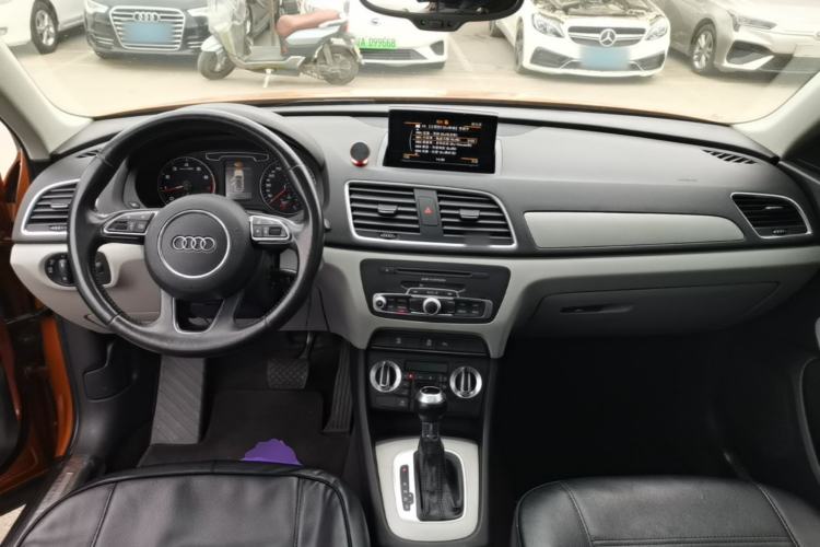 Used Audi Q3 2016 30 TFSI Collector's Edition Intelligent Model Center Console