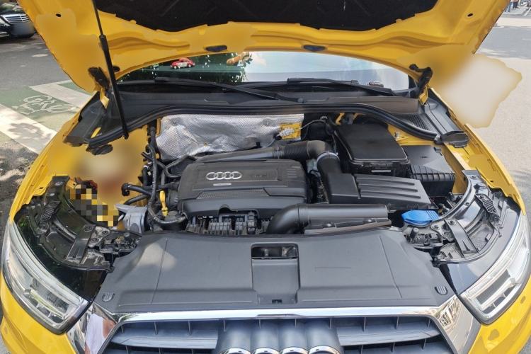 Used Audi Q3 2016 35 TFSI quattro all-wheel-drive style model Engine Bay