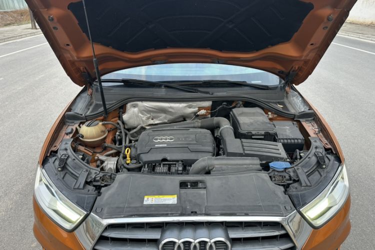 Used Audi Q3 2016 35 TFSI quattro all-wheel-drive style model Engine Bay