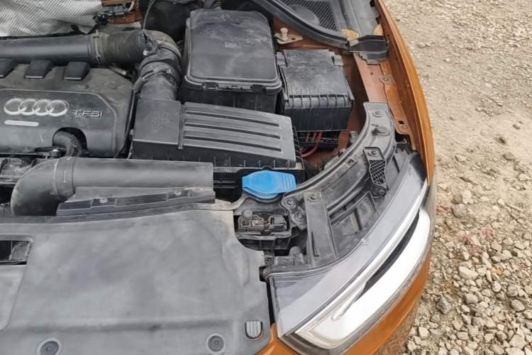 Used Audi Q3 2016 35 TFSI Collection Edition Intelligent Model Engine Bay Left