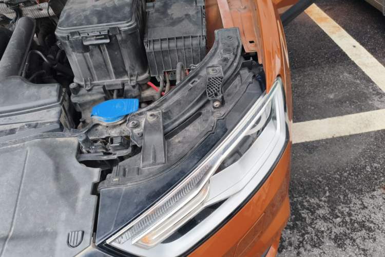 Used Audi Q3 2016 30 TFSI Standard Model Engine Bay Left