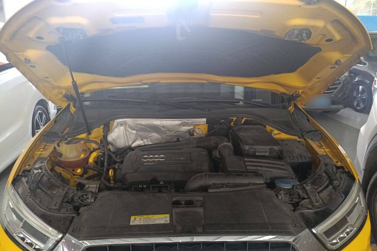 Used Audi Q3 2016 35 TFSI quattro all-wheel-drive style model Engine Bay