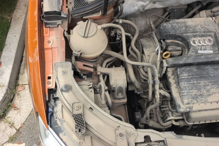 Used Audi Q3 2016 30 TFSI Fashion Model Engine Bay Right
