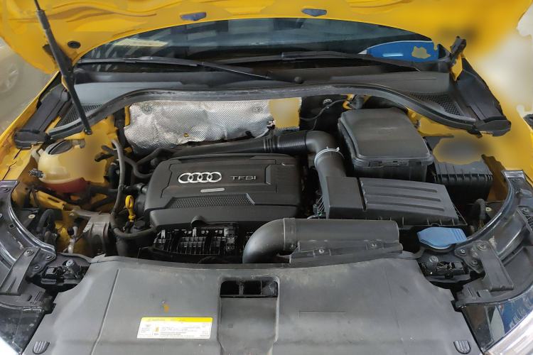 Used Audi Q3 2016 35 TFSI Fashion Model Engine Bay