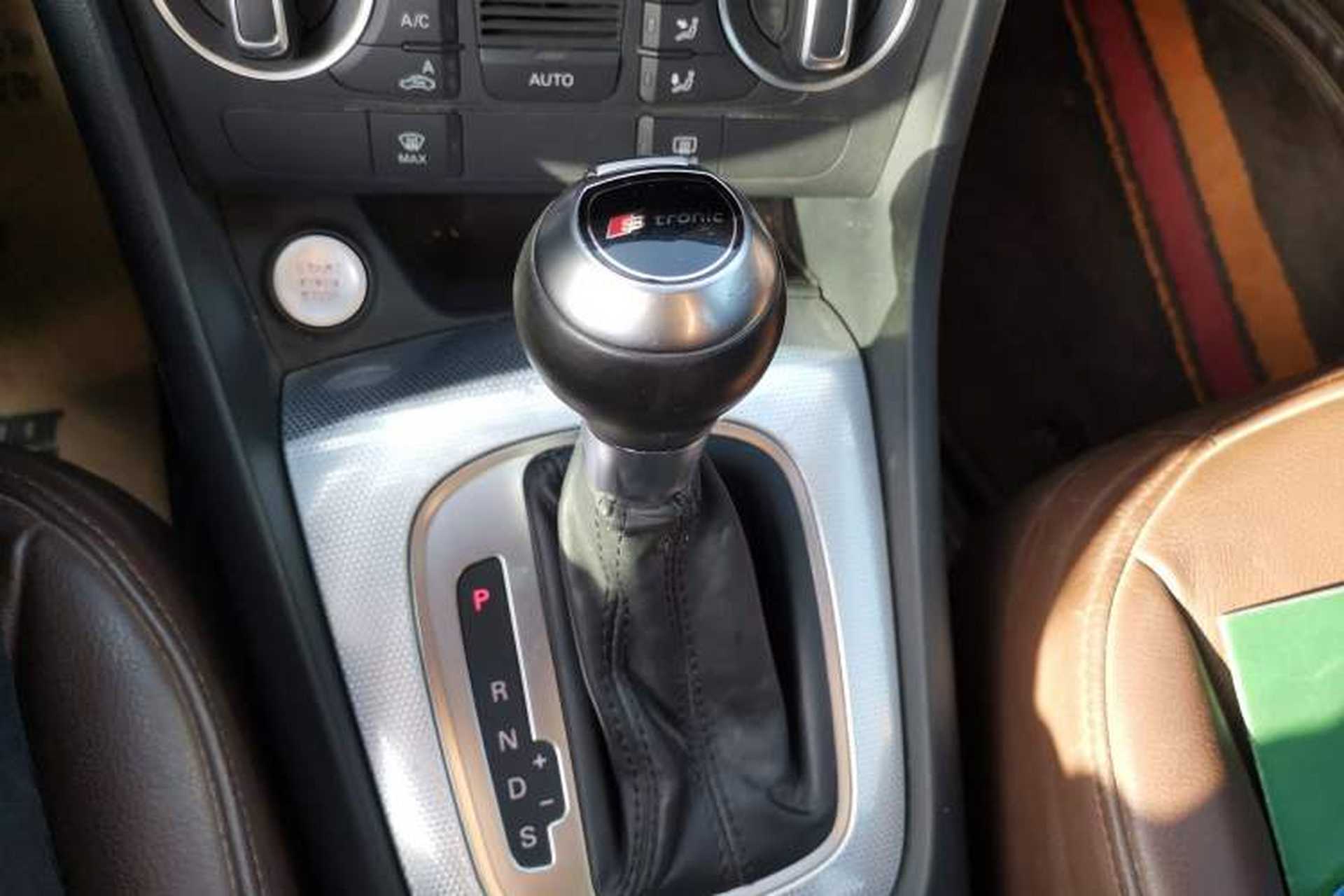 Used Audi Q3 2016 35 TFSI quattro all-wheel-drive style model Gear Lever
