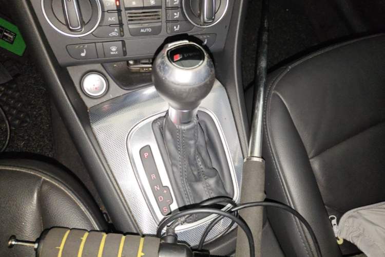 Used Audi Q3 2016 30 TFSI Fashion Model Gear Lever