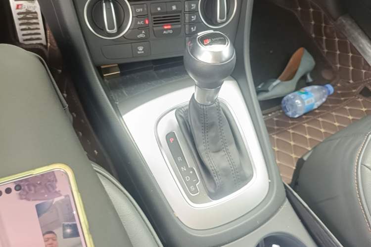 Used Audi Q3 2016 35 TFSI Fashion Model Gear Lever