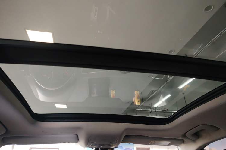 Used Audi Q3 2016 35 TFSI Style Edition Headliner
