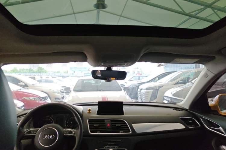 Used Audi Q3 2016 30 TFSI Fashion Model Headliner