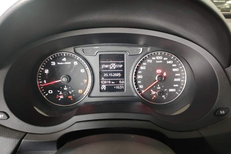 Used Audi Q3 2016 35 TFSI Style Edition Instrument Cluster
