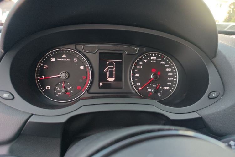 Used Audi Q3 2016 30 TFSI Fashion Model Instrument Cluster