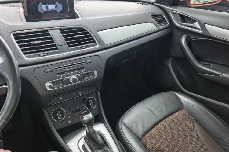 Used Audi Q3 2016 30 TFSI Fashion Model Interior 1