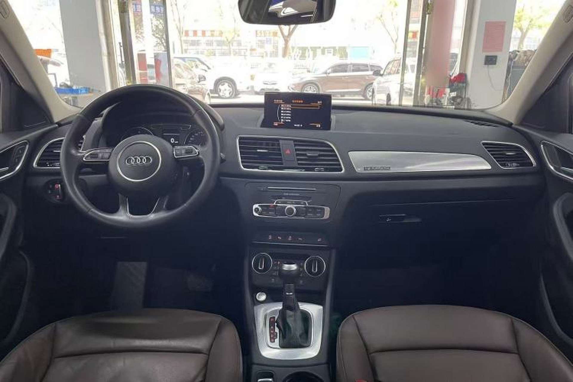 Used Audi Q3 2016 35 TFSI quattro all-wheel-drive style model Interior 2