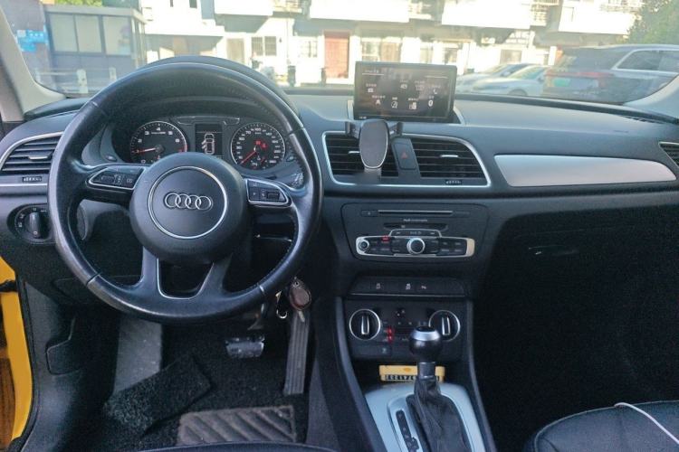 Used Audi Q3 2016 30 TFSI Fashion Model Interior 2