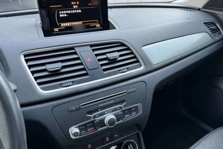 Used Audi Q3 2016 30 TFSI Fashion Model Interior 4