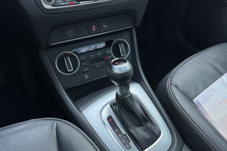 Used Audi Q3 2016 30 TFSI Fashion Model Interior 5