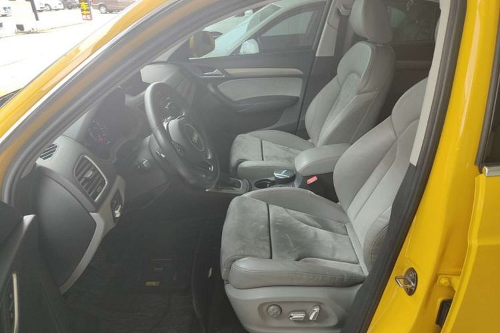 Used Audi Q3 2016 35 TFSI quattro all-wheel-drive style model Left Front Seat