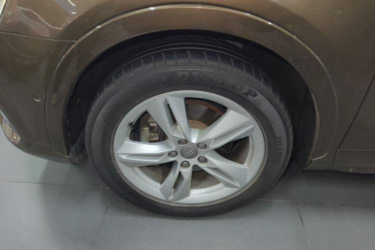 Used Audi Q3 2016 30 TFSI Fashion Model Left Front Wheel Hub