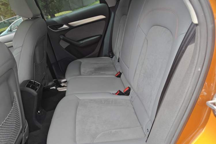 Used Audi Q3 2016 40 TFSI quattro all-wheel-drive sport model Left Rear Seat