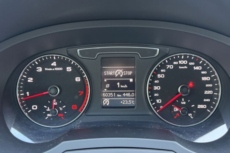 Used Audi Q3 2016 30 TFSI Fashion Model Odometer Close Up