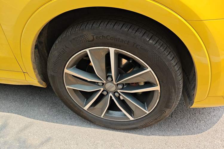 Used Audi Q3 2016 35 TFSI quattro all-wheel drive special edition Right Front Wheel Hub