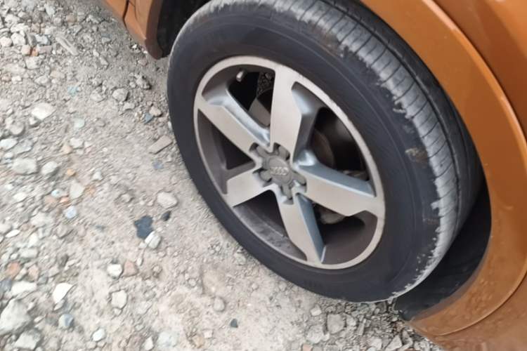 Used Audi Q3 2016 35 TFSI Collection Edition Intelligent Model Right Front Wheel Hub