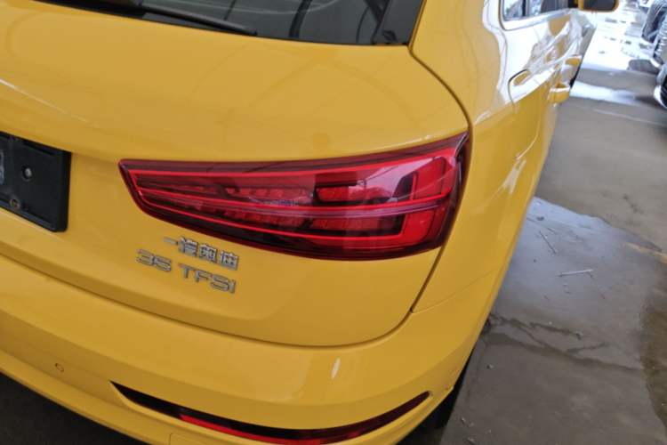 Used Audi Q3 2016 30 TFSI Fashion Model Right Rear Taillight