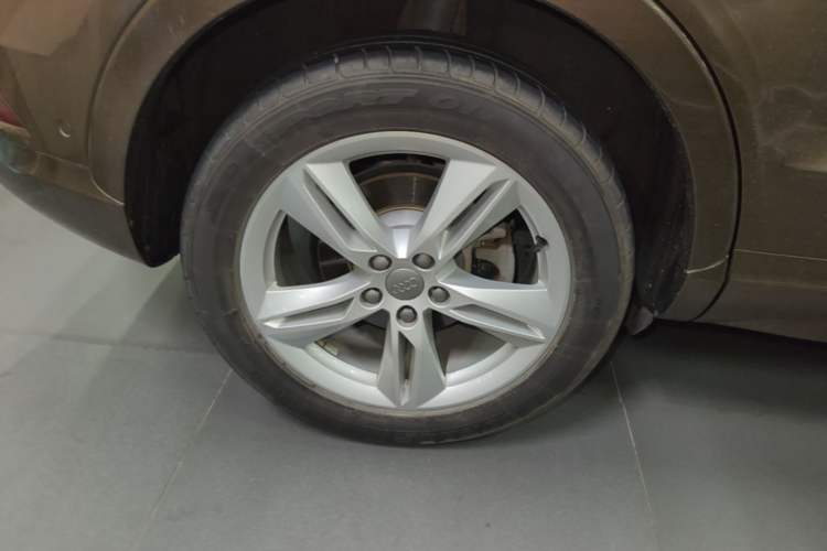 Used Audi Q3 2016 30 TFSI Fashion Model Right Rear Wheel Hub