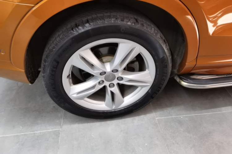 Used Audi Q3 2016 30 TFSI Fashion Model Right Rear Wheel Hub
