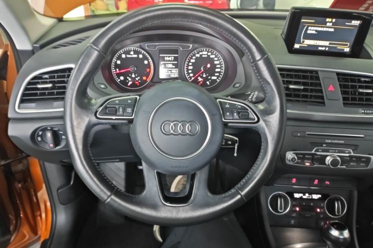 Used Audi Q3 2016 30 TFSI Fashion Model Steering Wheel