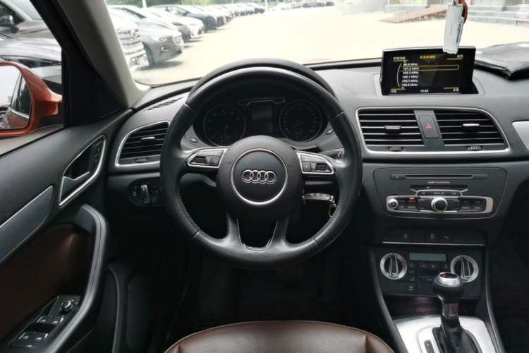 Used Audi Q3 2016 30 TFSI Collector's Edition Comfort Model Steering Wheel