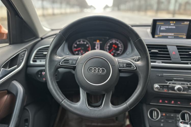 Used Audi Q3 2016 35 TFSI quattro all-wheel-drive style model Steering Wheel