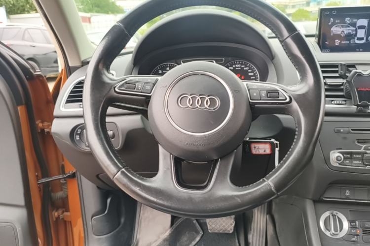 Used Audi Q3 2016 35 TFSI Collection Edition Intelligent Model Steering Wheel