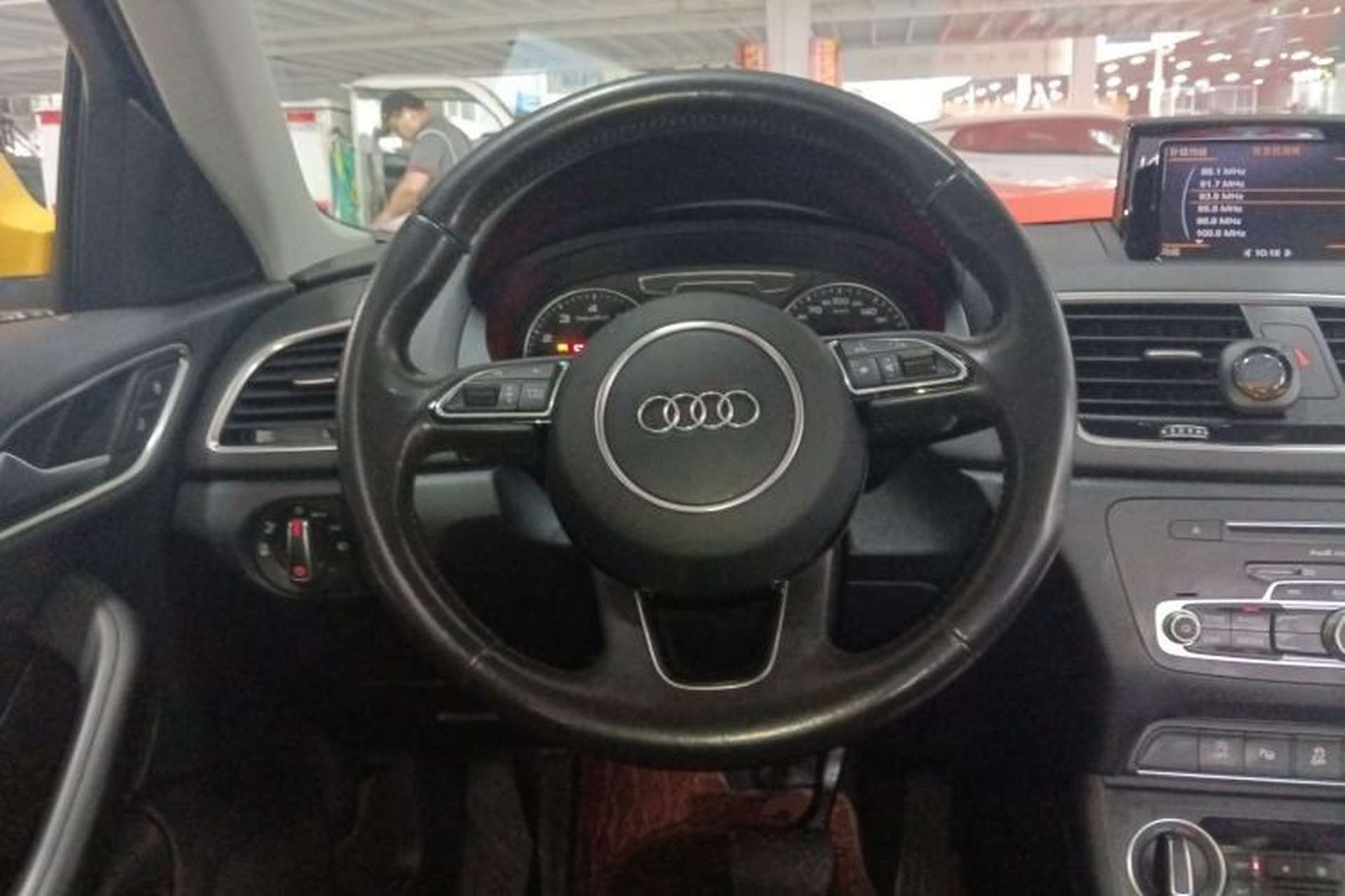 Used Audi Q3 2016 30 TFSI Fashion Model Steering Wheel