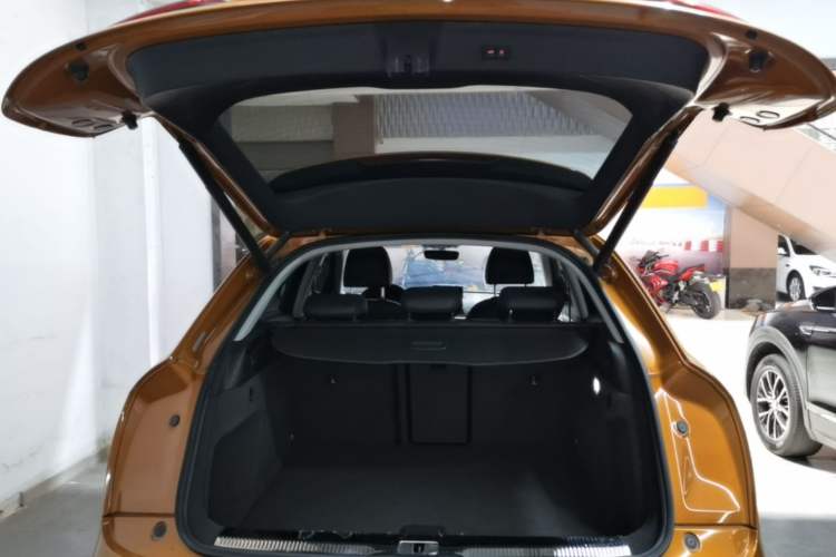 Used Audi Q3 2016 30 TFSI Fashion Model Trunk