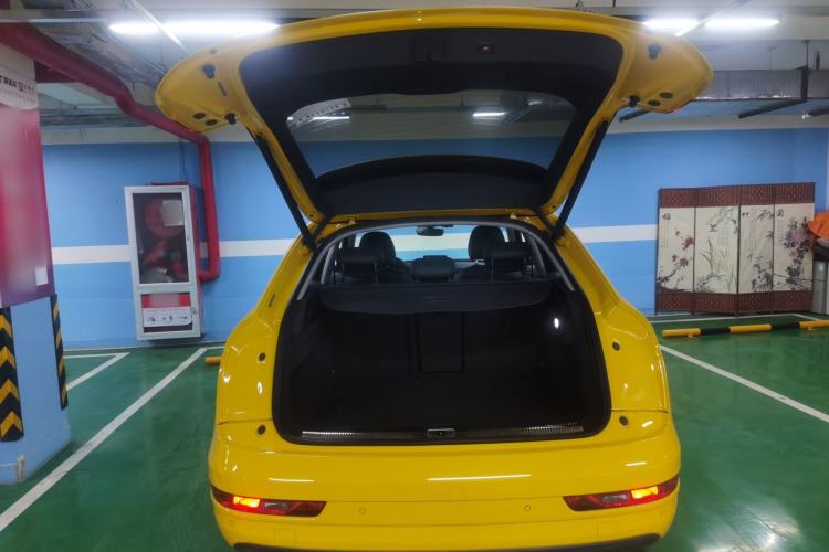 Used Audi Q3 2016 35 TFSI Fashion Model Trunk