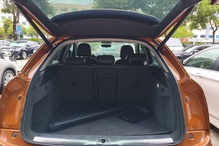 Used Audi Q3 2016 30 TFSI Fashion Model Trunk
