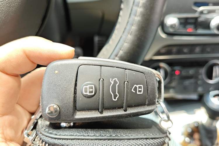 Used Audi Q3 2016 35 TFSI quattro all-wheel drive special edition Vehicle Key