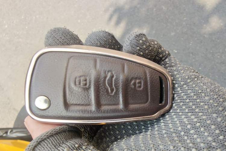Used Audi Q3 2016 35 TFSI quattro all-wheel-drive style model Vehicle Key