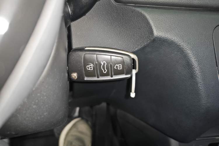Used Audi Q3 2016 30 TFSI Fashion Model Vehicle Key