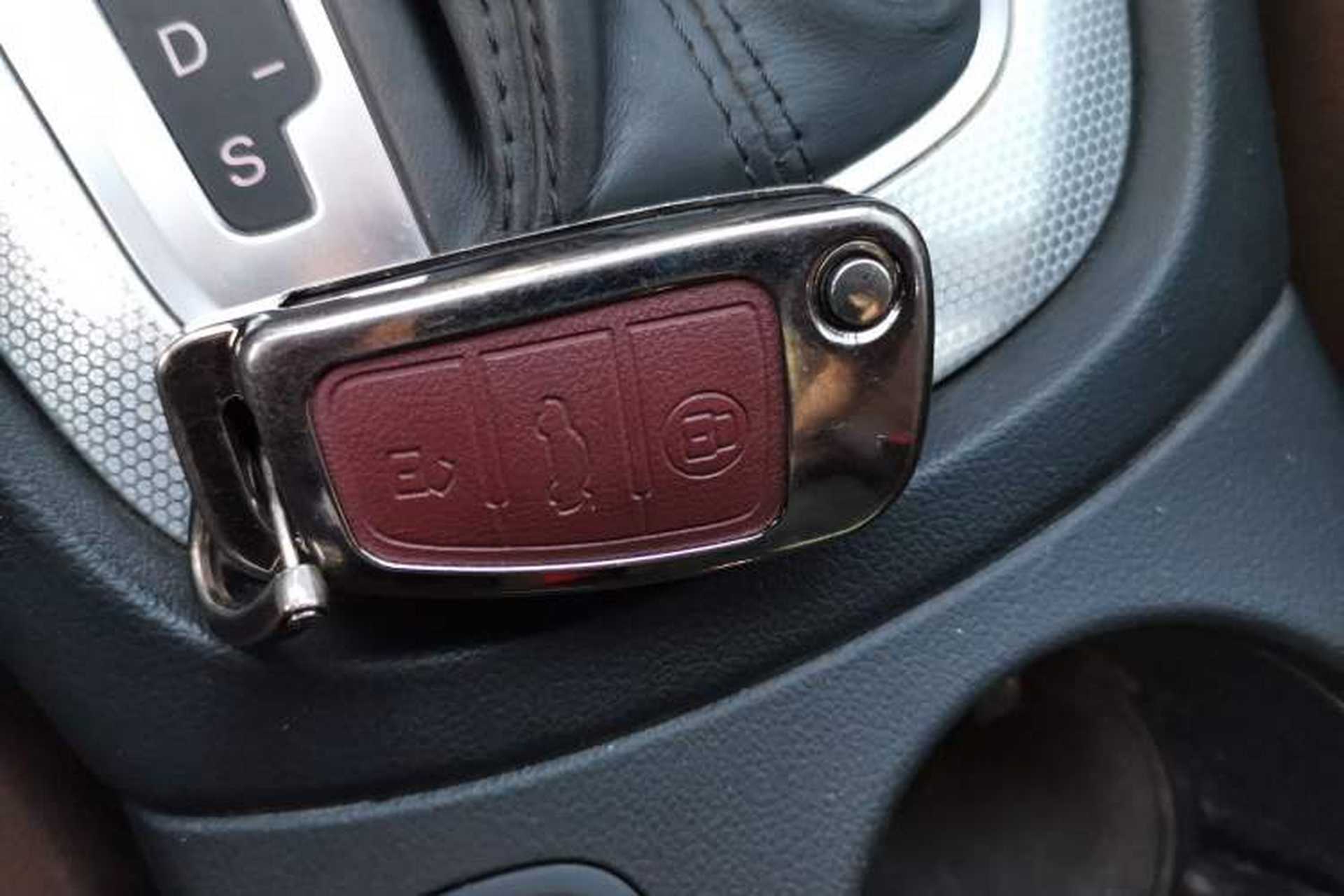 Used Audi Q3 2016 35 TFSI quattro all-wheel-drive style model Vehicle Key