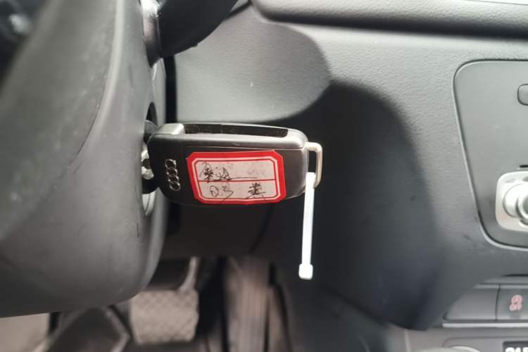 Used Audi Q3 2016 35 TFSI Collection Edition Intelligent Model Vehicle Key